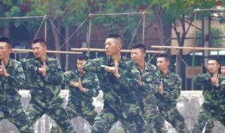 怎么打背包 怎么打背包