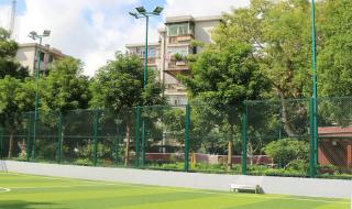 5人制足球场收费标准 足球8人制场地大小